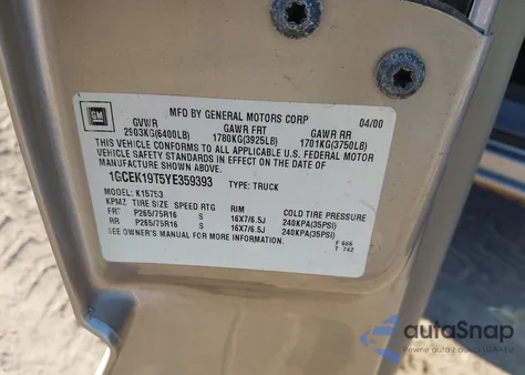 2000 Chevrolet Silverado 1500 Ls из США, поврежденный, VIN 1GCEK19T5YE359393